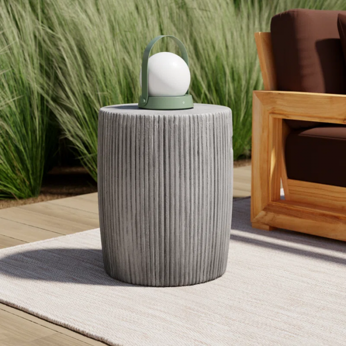 Lionel round Concrete Outdoor Coffee Table - Image 4